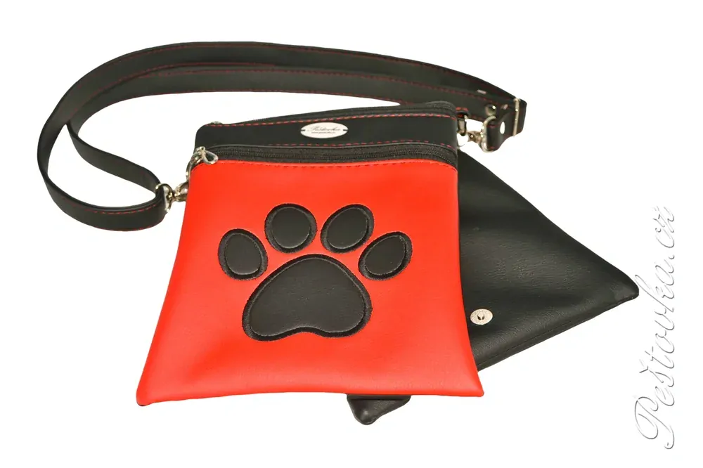 Peštovka - kabelka Tea *červeno-černá s tlapkou*