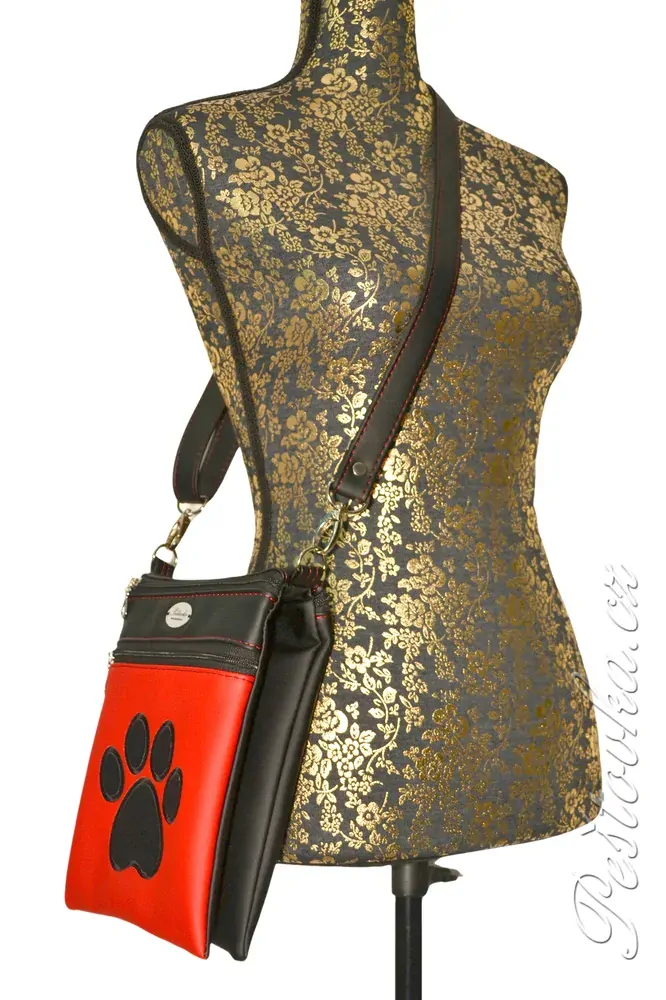 Peštovka - kabelka Tea *červeno-černá s tlapkou*