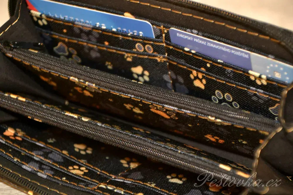 Peštovka Zipová peněženka *zlatošedé tlapky*
