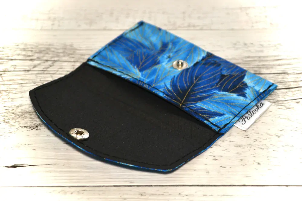 Peštovka - kapsička na karty *Packed Fea*