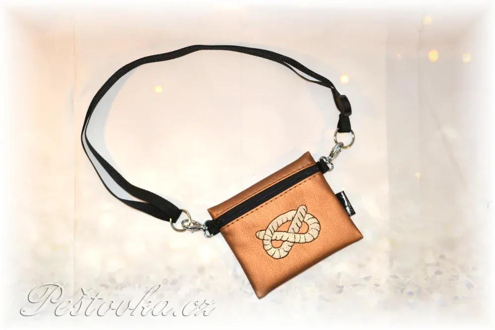 Peštovka Výstavní pamlskovník *uzel staffbull - bronz lesk*