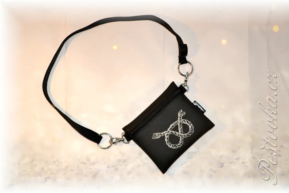 Peštovka Výstavní pamlskovník *UZLÍK* černý