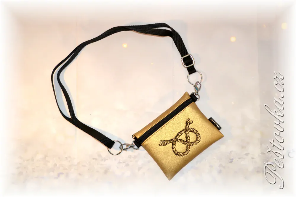 Peštovka Výstavní pamlskovník *UZLÍK stafbull - zlatý*