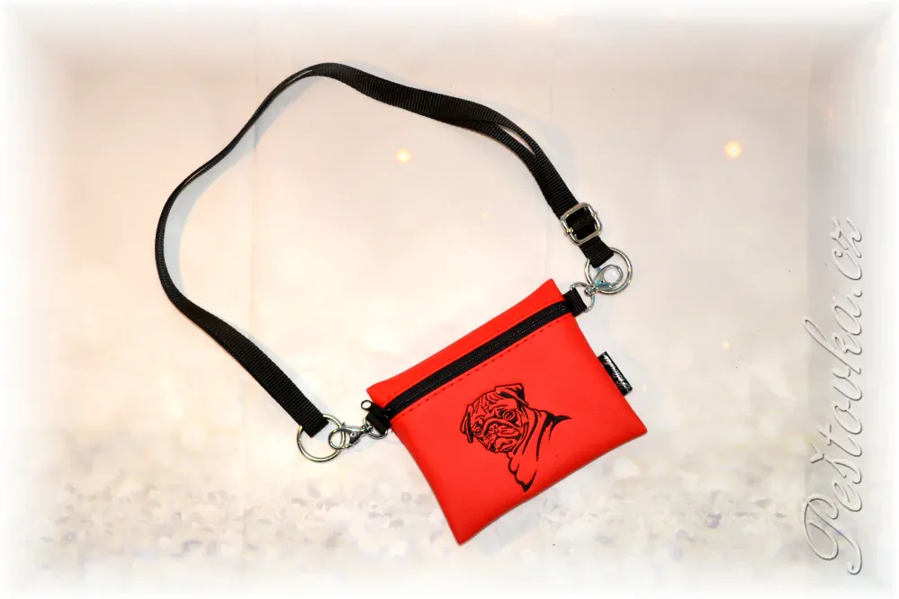 Peštovka Výstavní pamlskovník *MOPS červený*