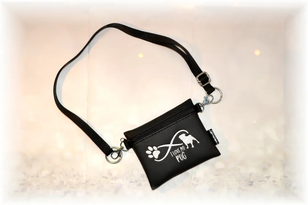 Peštovka Výstavní pamlskovník *MOPS I love - černý*