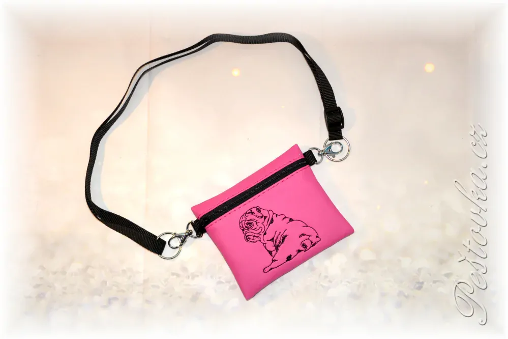 Peštovka Výstavní pamlskovník *MOPS růžový sedící*