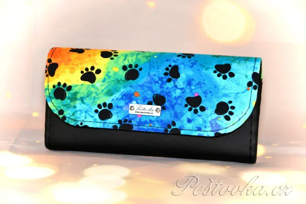 Peštovka Dámská peněženka *tlapky na duhové*