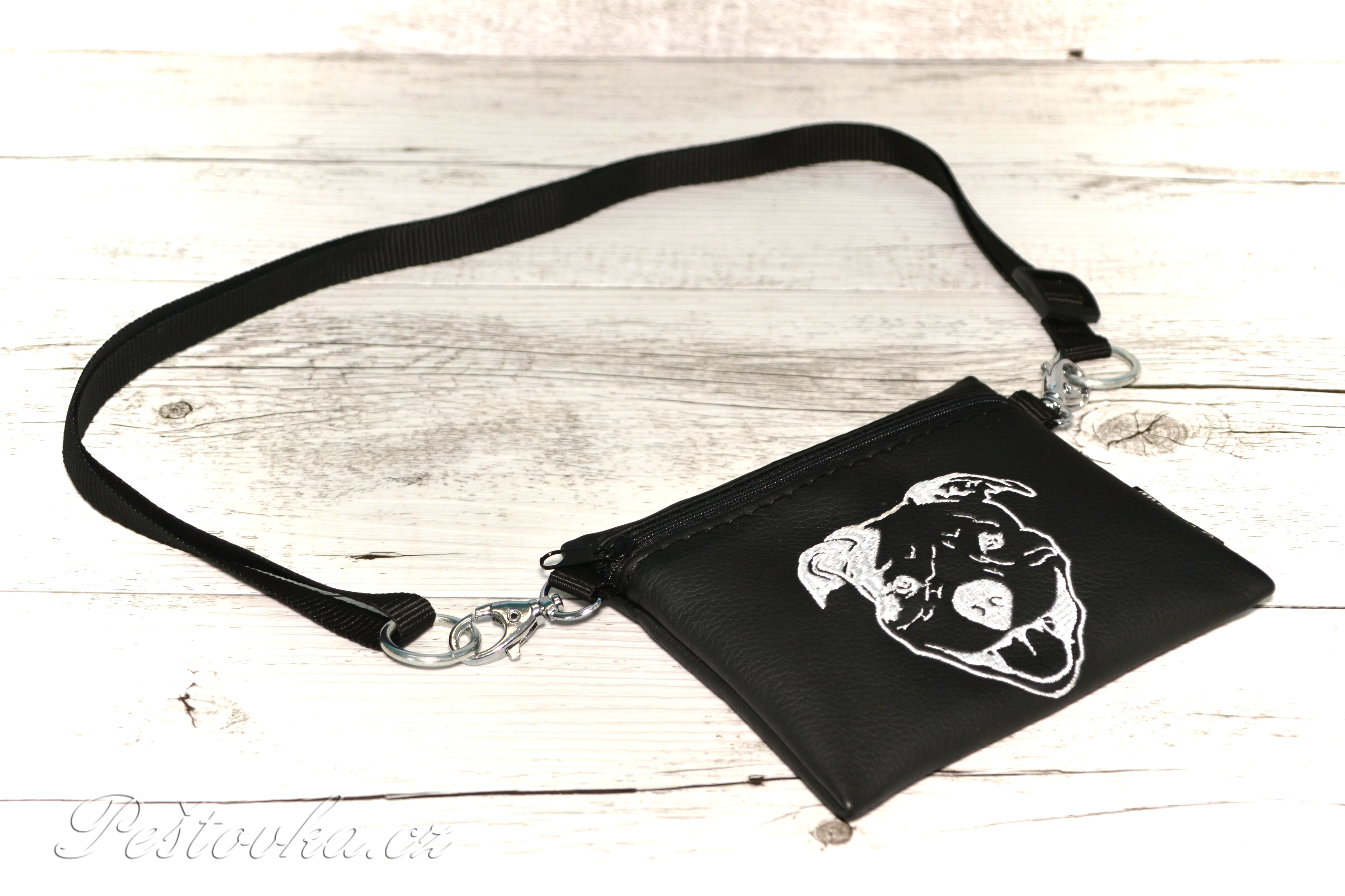 Peštovka Výstavní pamlskovník *staford*