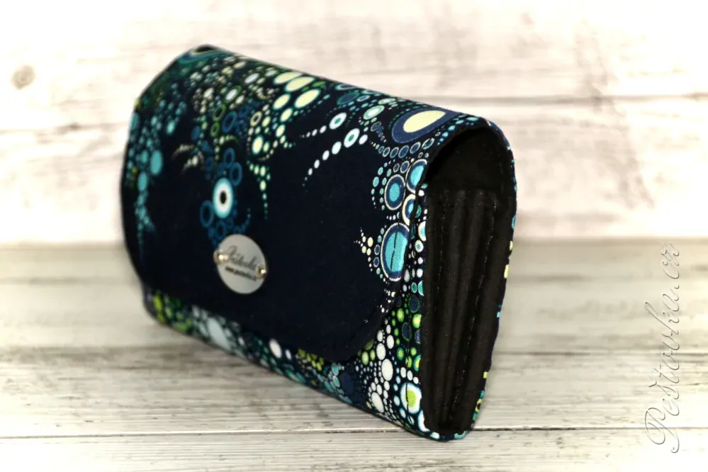Peštovka Dámská elegantní peněženka *modro-zelené bublinky*
