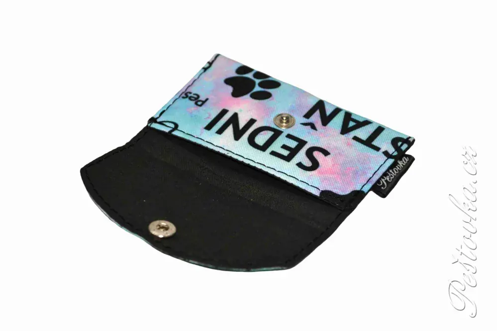 Peštovka - kapsička na karty *duhové nápisy*