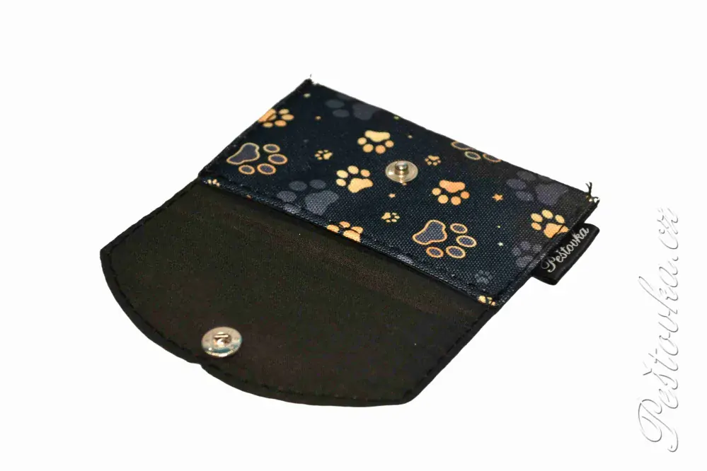 Peštovka - kapsička na karty *zlatošedé tlapky*