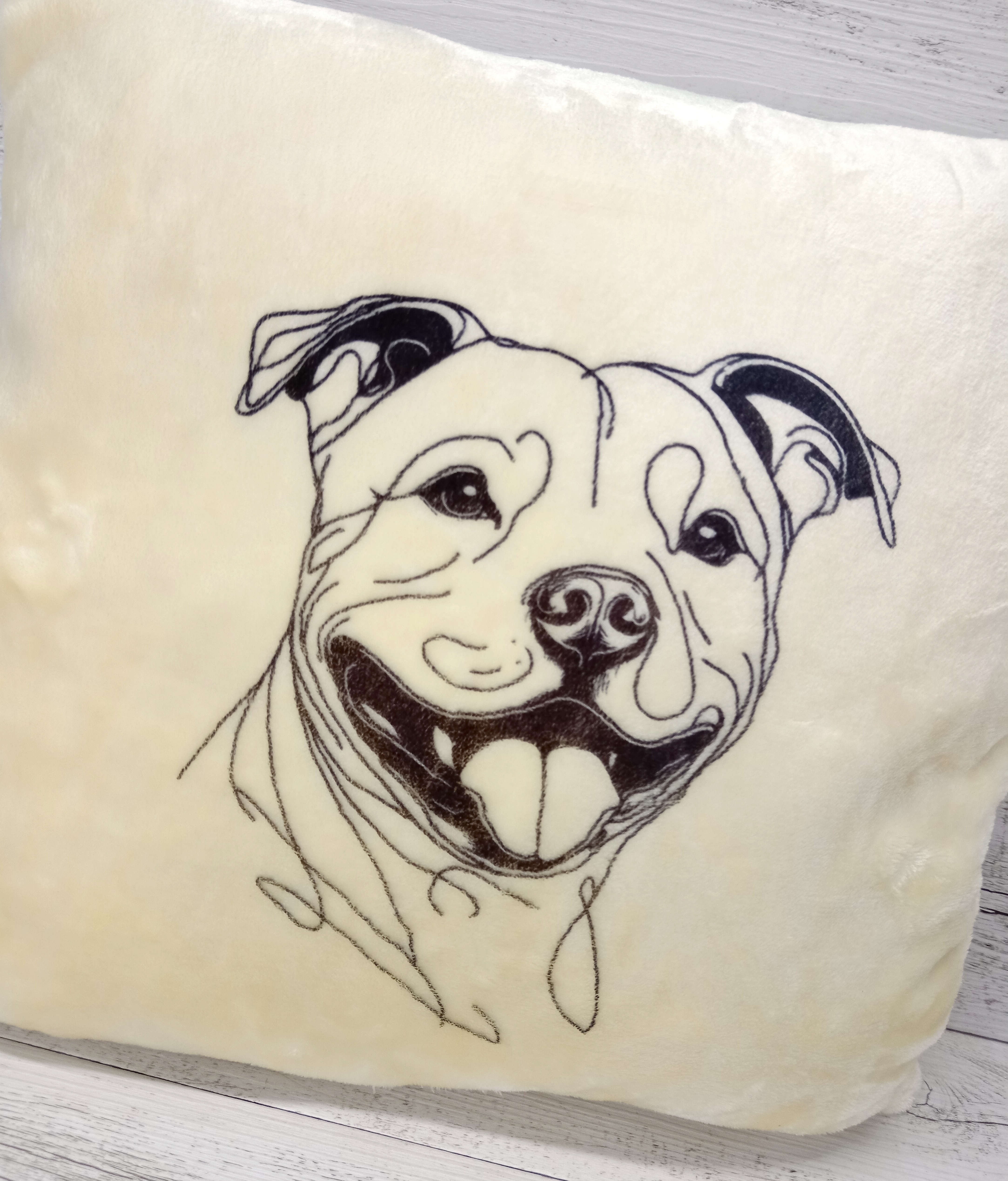 Peštovka - Plyšový polštář *STAFÍK*