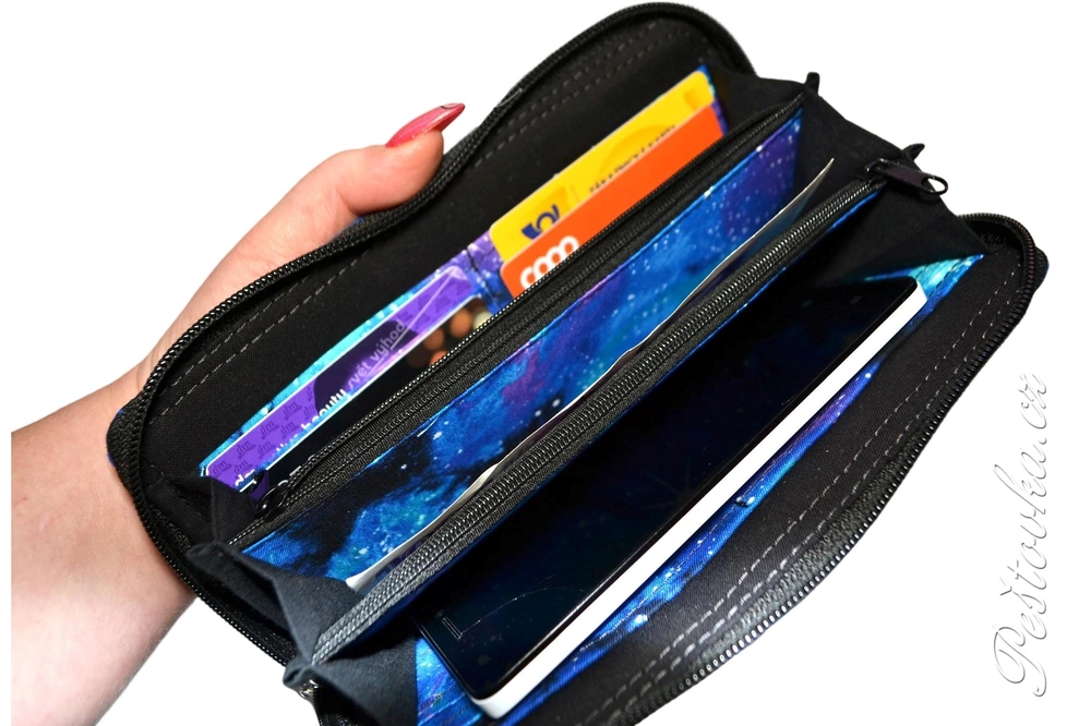 Peštovka Zipová peněženka *GALAXY*