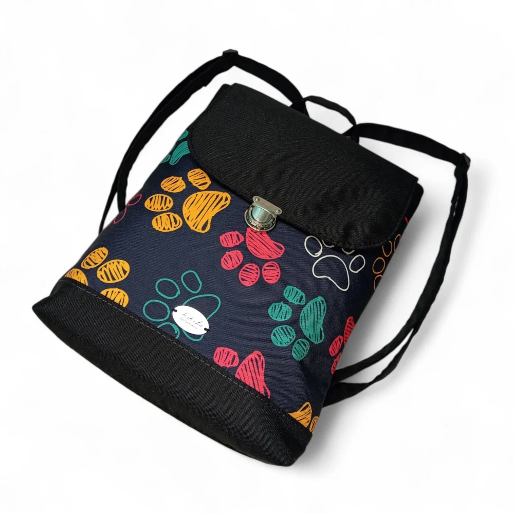 Peštovka - městský batoh CITY BAG *TLAPKY*