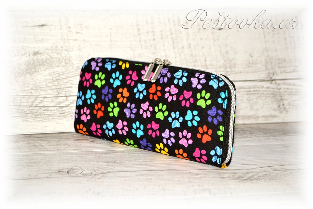 Peštovka Zipová peněženka barevné tlapky