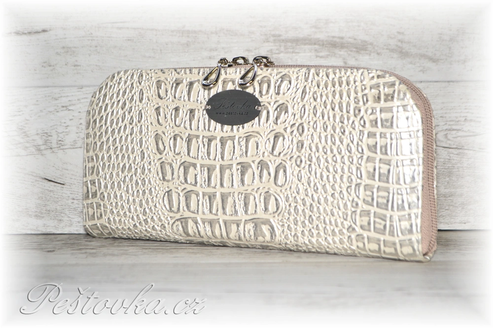 Peštovka Zipová peněženka bílo-stříbrná hadinka