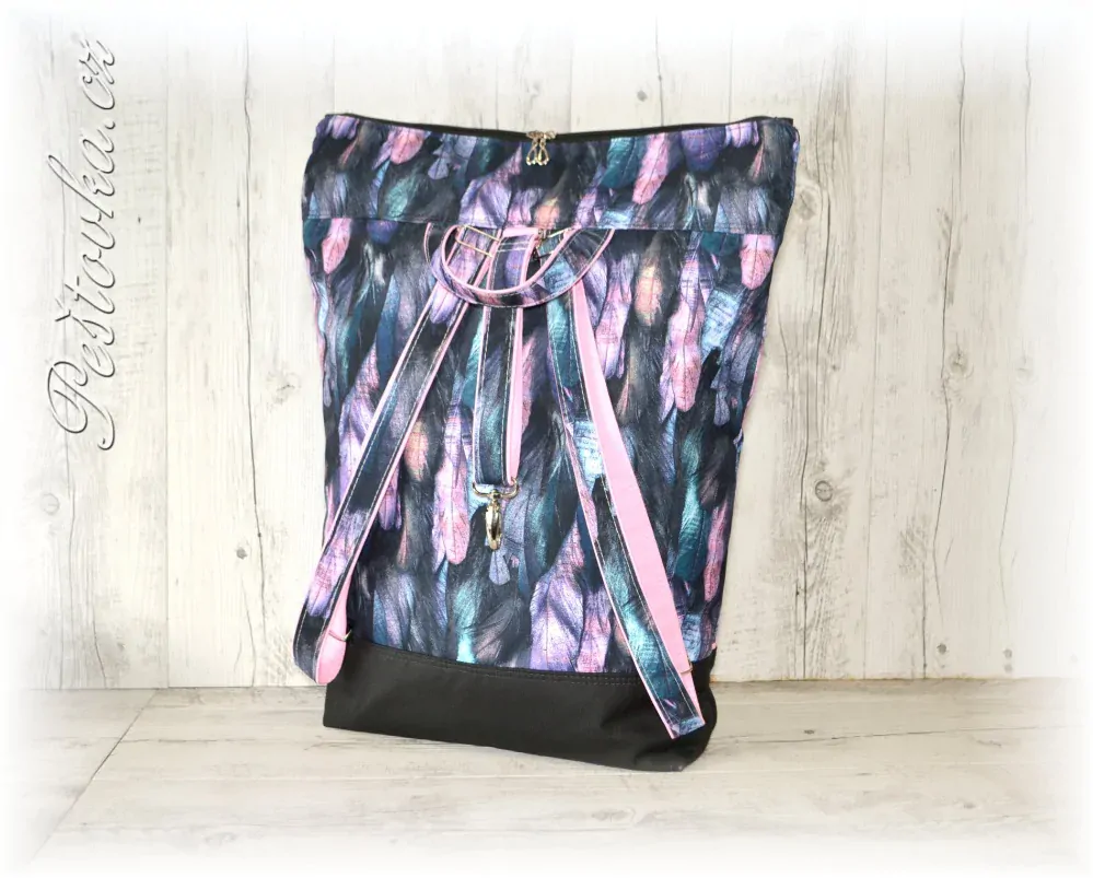 Peštovka Překlápěcí batoh Lucas *fialová peříčka*