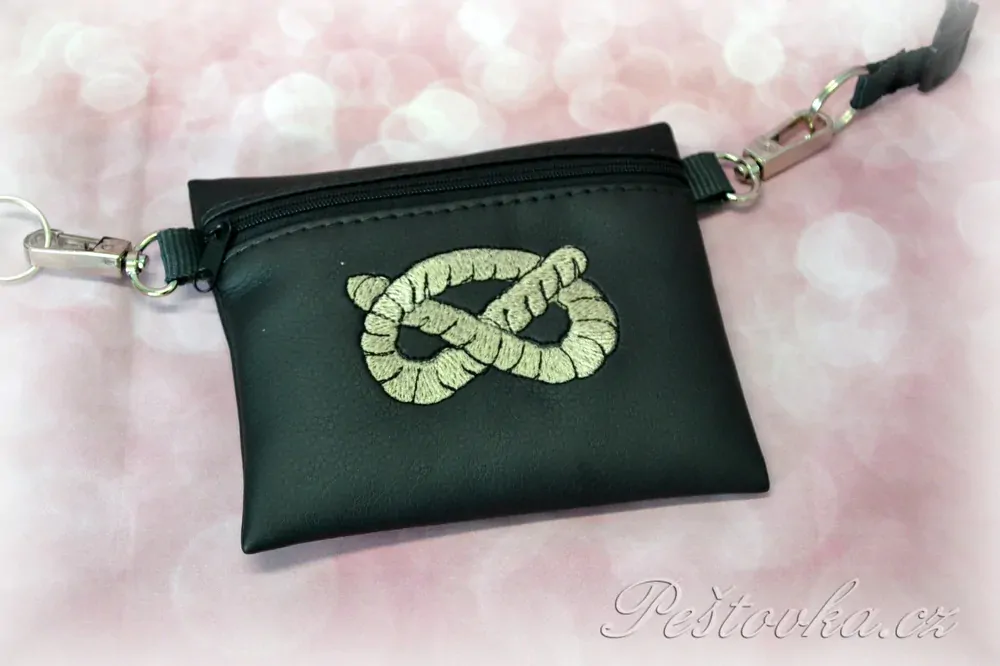 Peštovka Výstavní pamlskovník *uzel černý*