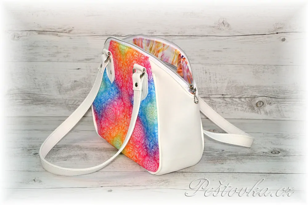 Peštovka - kabelka PANDORA *duhovka s bílou*