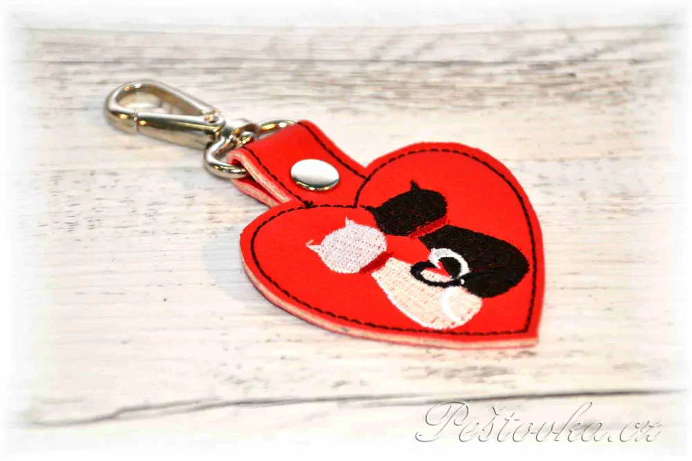 Peštovka - Klíčenka vyšívaná *SRDCE PRO KOČKU*