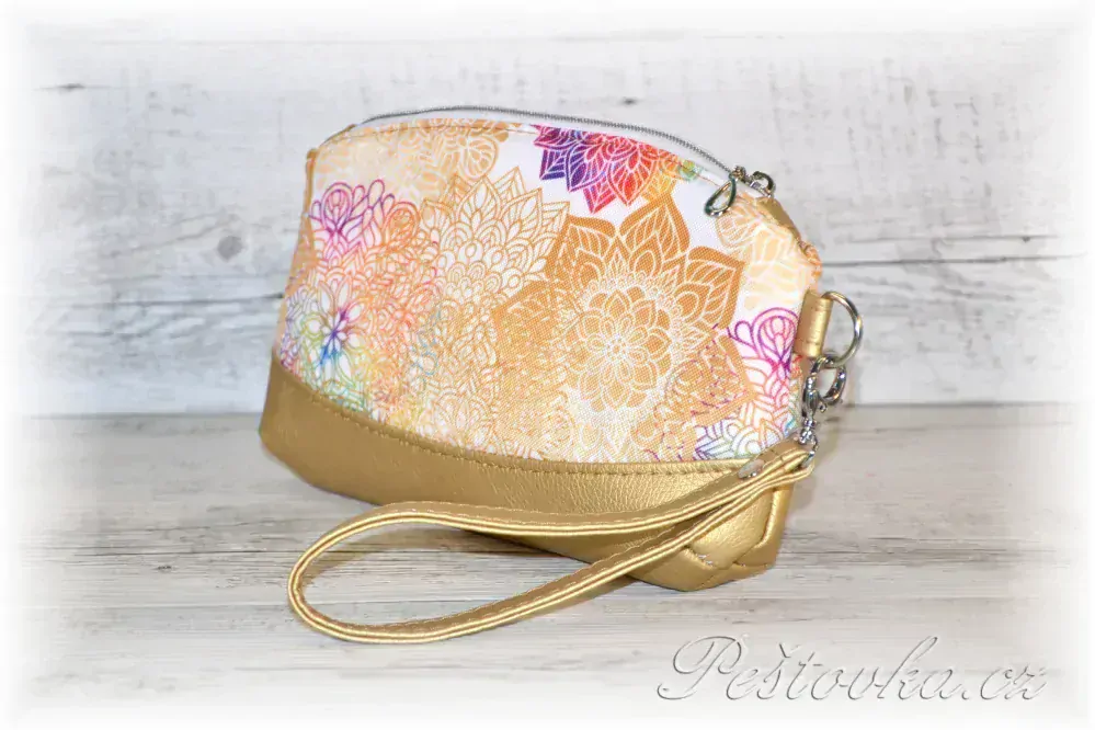 Peštovka kosmetická taštička CLEMATIS *zlatofialové mandaly*