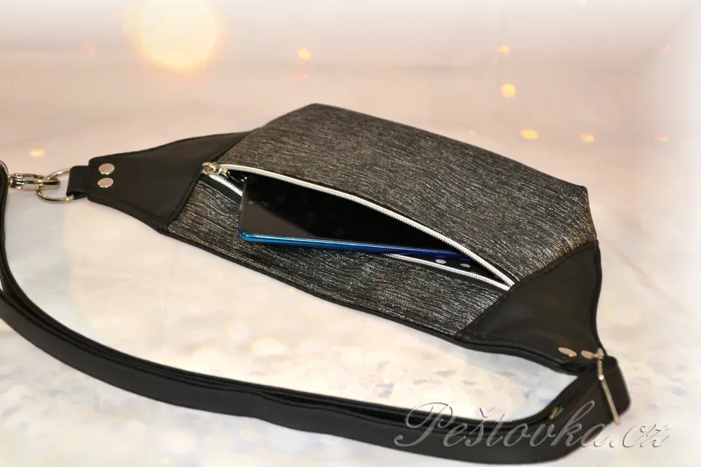 Peštovka - ledvinka Dayna *černo-stříbná*