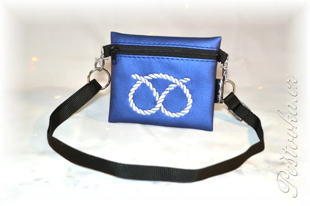 Peštovka Výstavní pamlskovník *staffbull - modrý s uzlem*