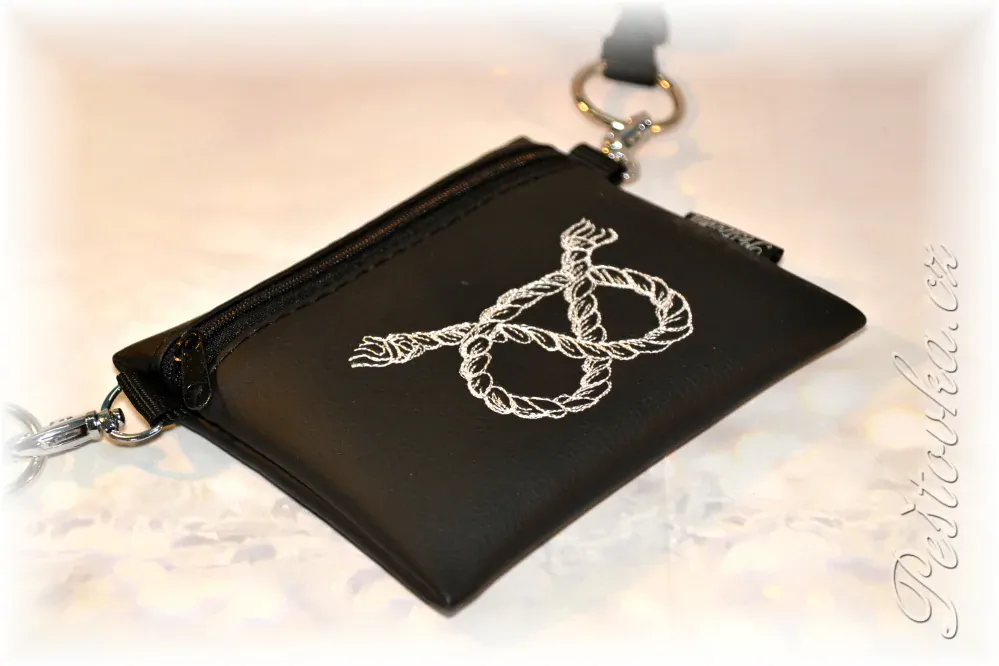 Peštovka Výstavní pamlskovník *UZLÍK* černý