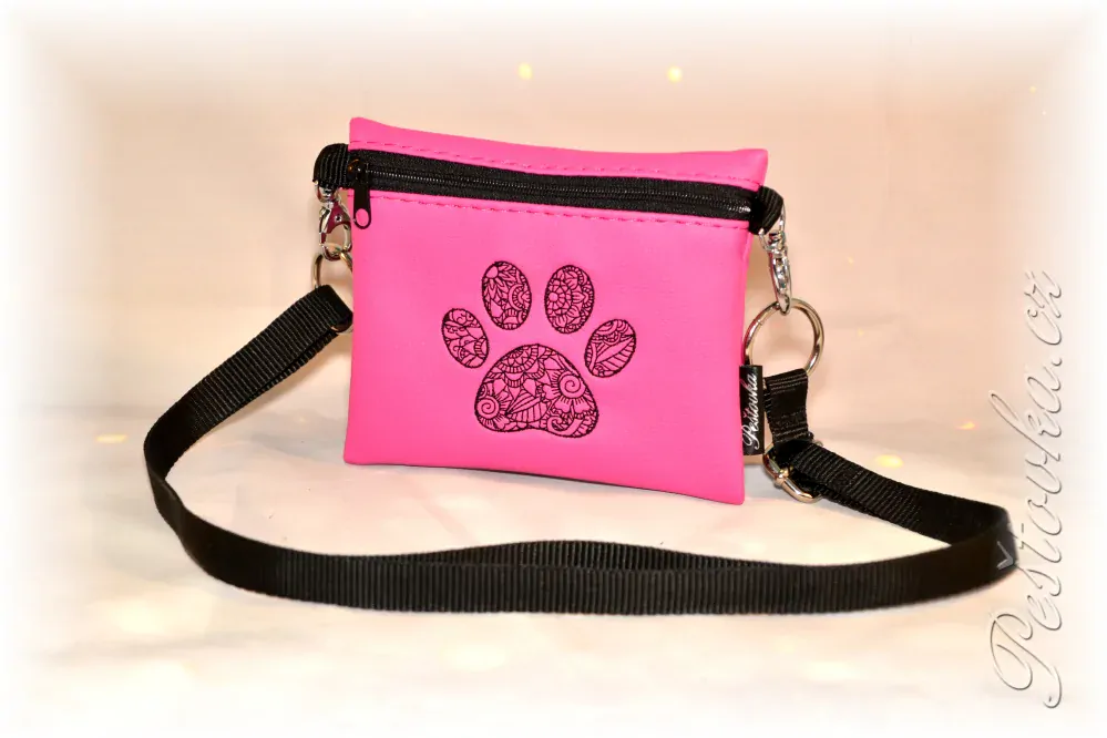 Peštovka Výstavní pamlskovník *tlapka - růžový*