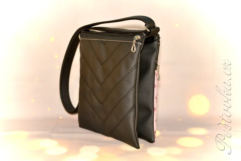 Peštovka - kabelka Tea *lesklé tlapky*