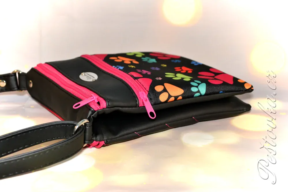 Peštovka - kabelka Tea *barevné tlapky s růžovou*