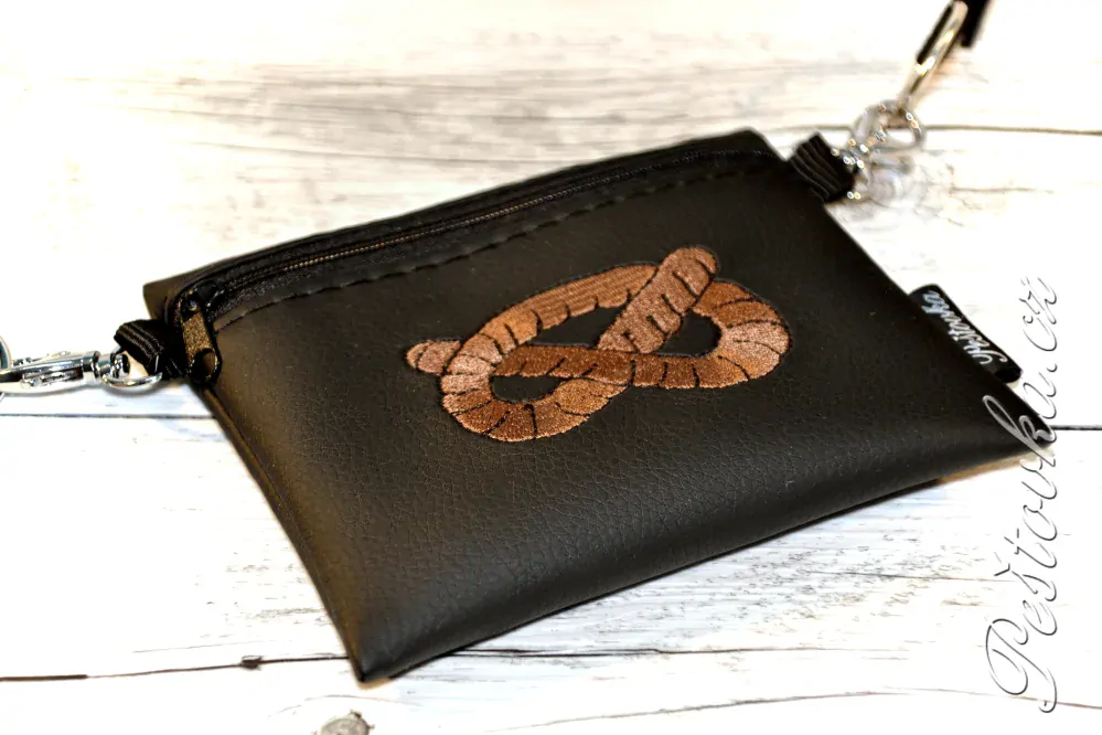 Peštovka Výstavní pamlskovník *uzlík staffbull - hnědý*