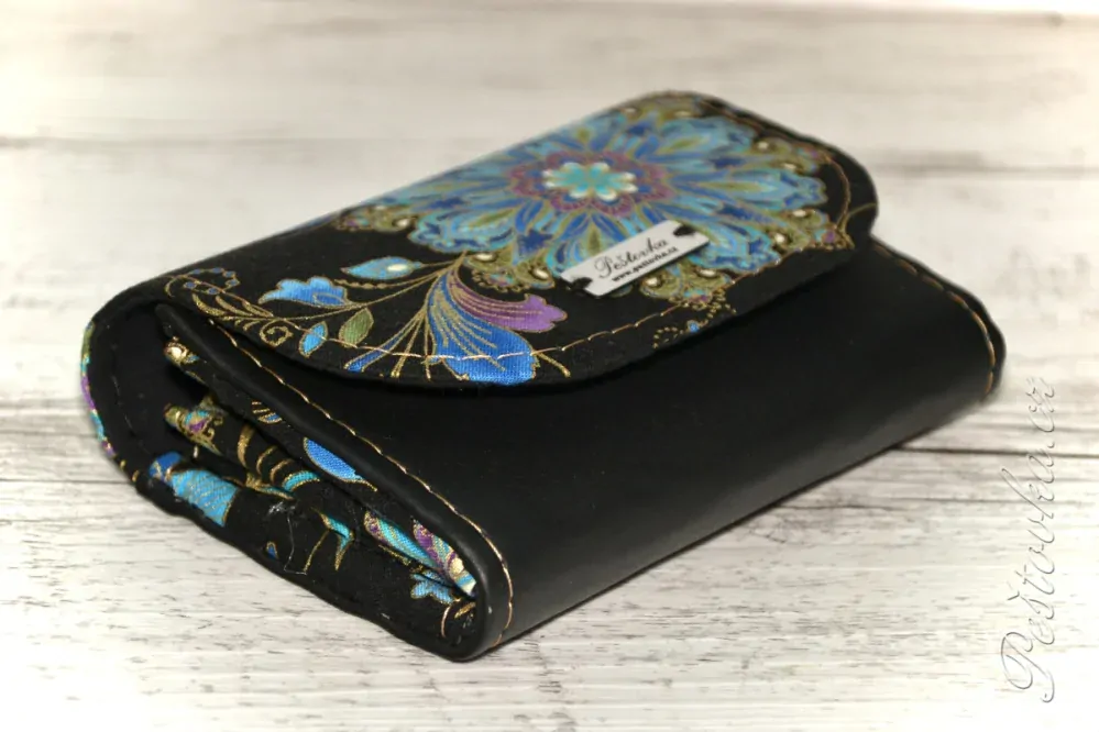 Peštovka - Malá klopová peněženka 13cm *zlatotisk*