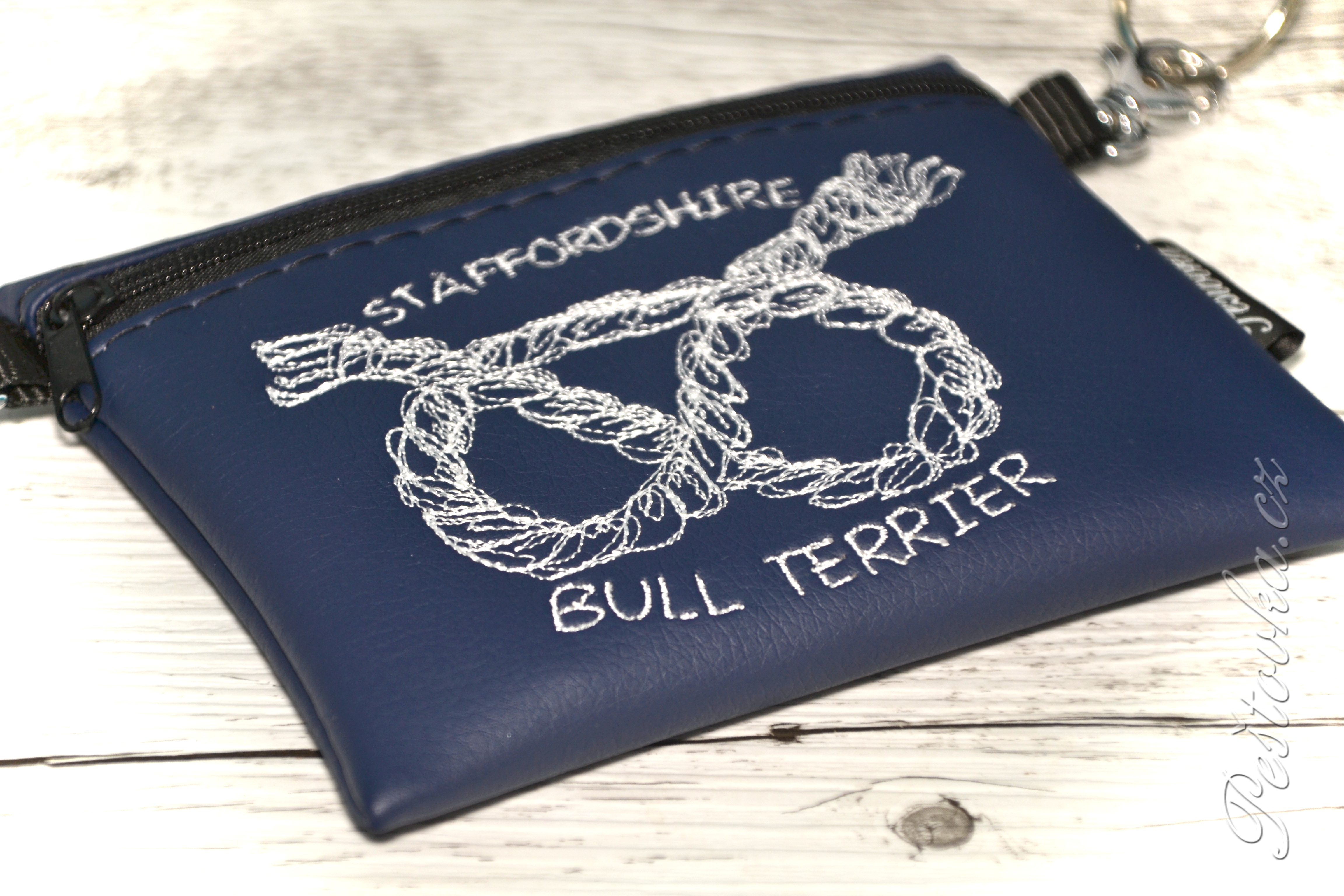 Peštovka Výstavní pamlskovník *staffie * tm.modrý