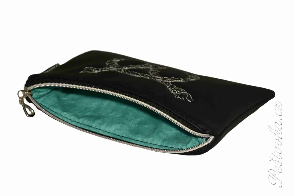 Peštovka kosmetické pouzdro INSIGNO *uzel staffbull* černé