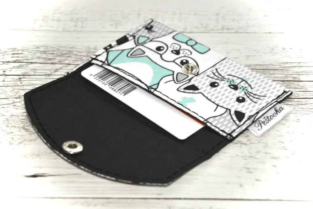 Peštovka - kapsička na karty *kočky mint*