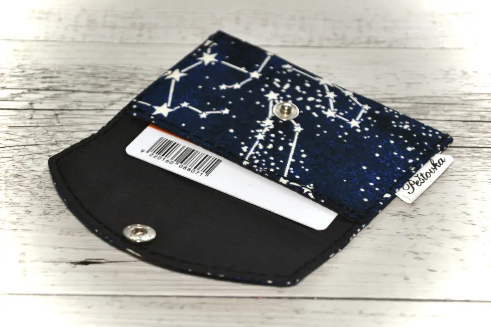 Peštovka - kapsička na karty *fosforeskující nebe*