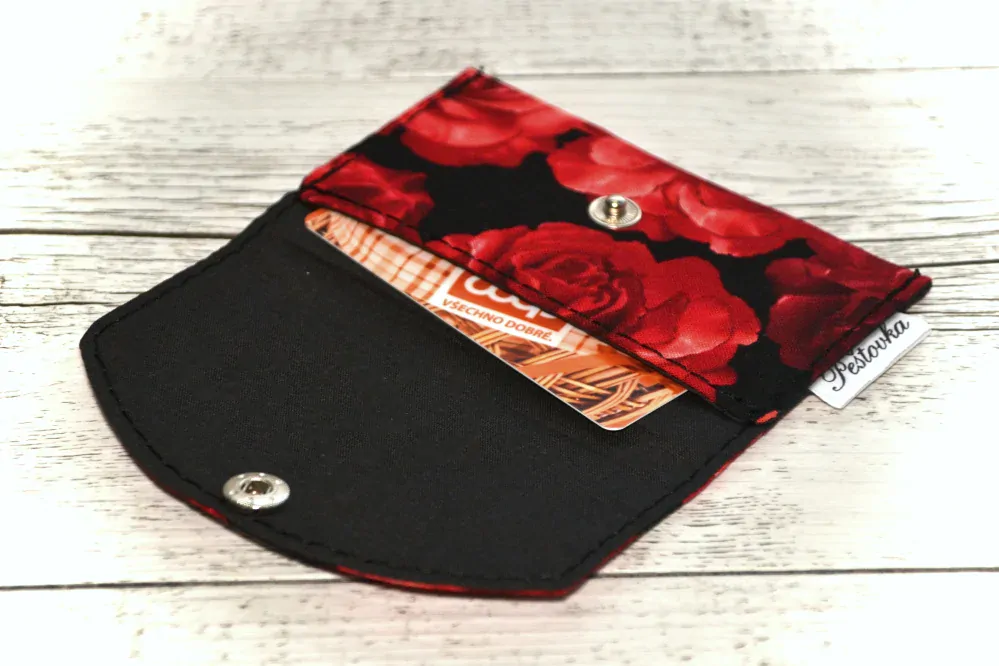 Peštovka - kapsička na karty *růže*