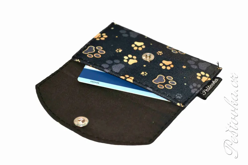 Peštovka - kapsička na karty *zlatošedé tlapky*