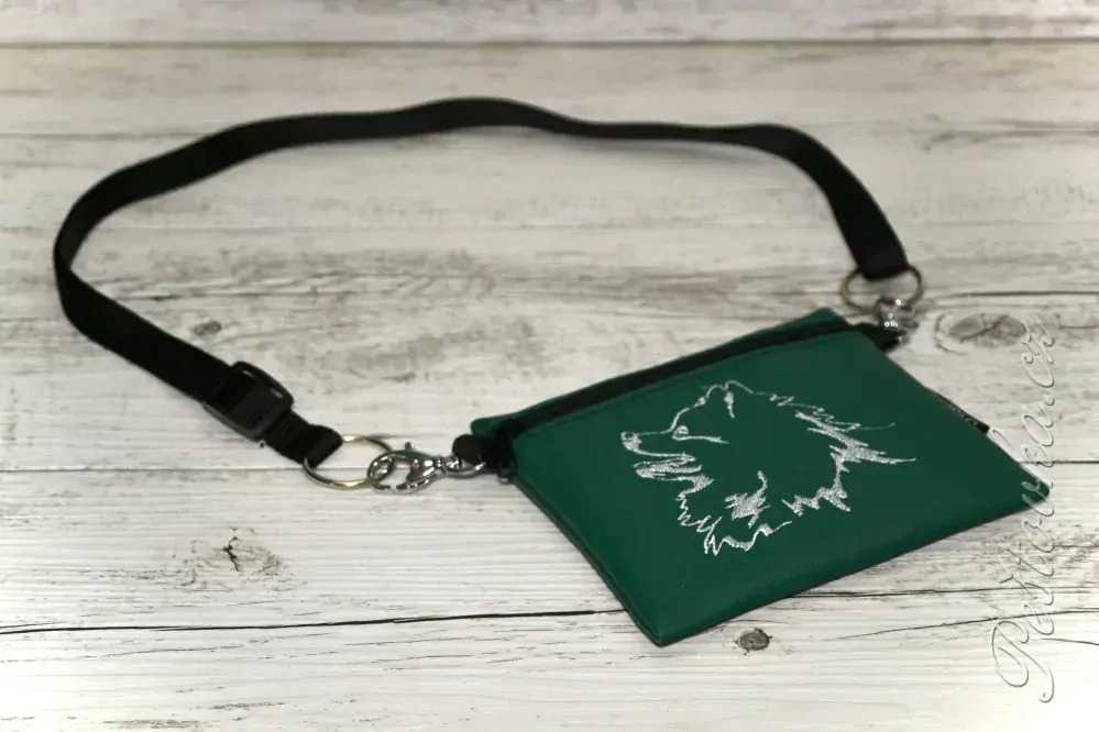 Peštovka Výstavní pamlskovník *německý špic* zelený