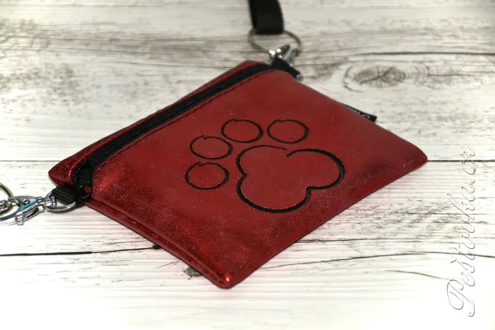 Peštovka Výstavní pamlskovník *PAW* - červený metalický