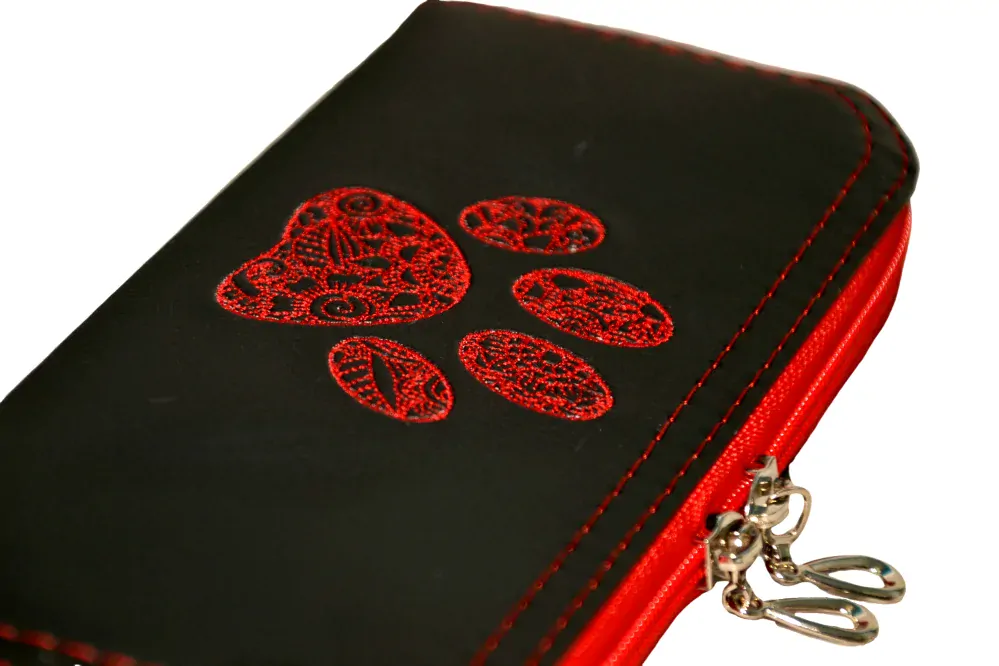 Peštovka Zipová peněženka *černá s výšivkou*