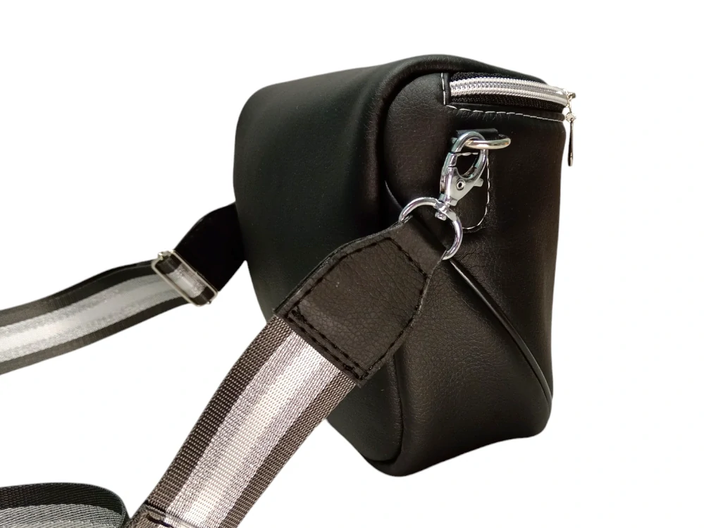 Peštovka - Kabelko-ledvinka Sára *GOLDEN RETRIEVER*