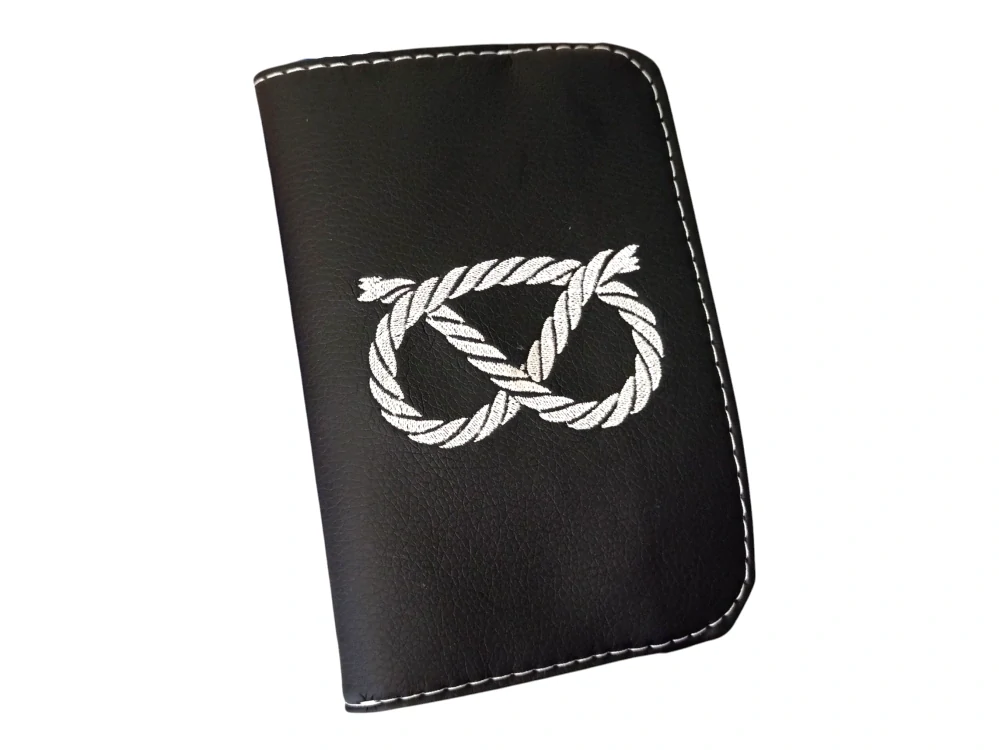 Peštovka Koženkový obal na očkovací průkaz *STAFFBULL UZEL 2025*