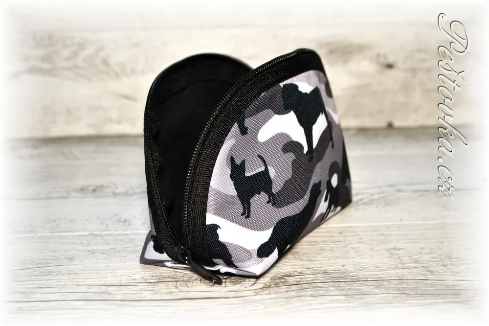 Peštovka kosmetická taštička RONDA *psi na šedém maskáči*