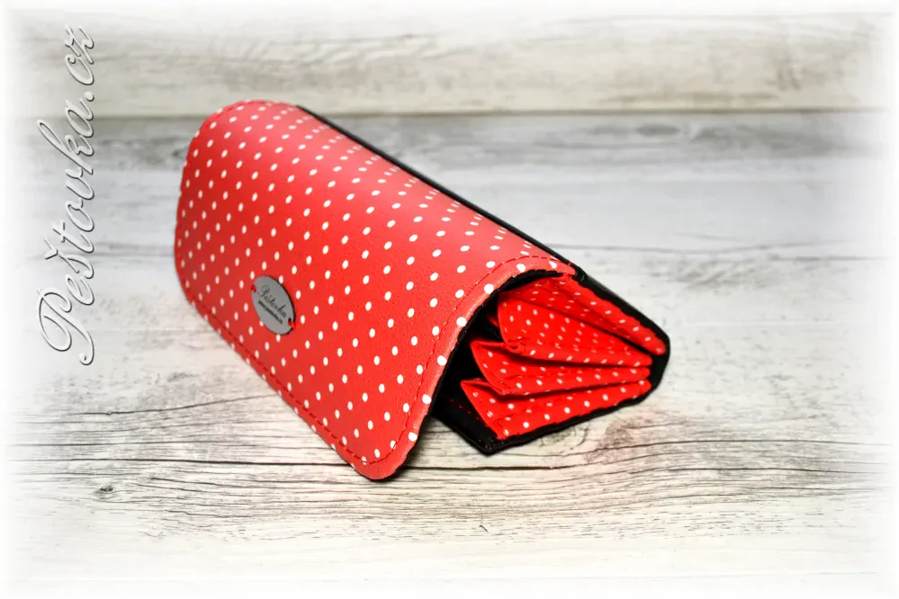 Peštovka Dámská elegantní peněženka *červený puntík + černá*