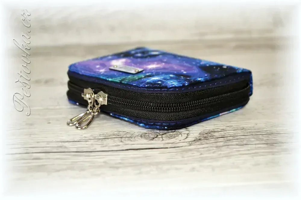 Peštovka Malá zipová peněženka *GALAXY*