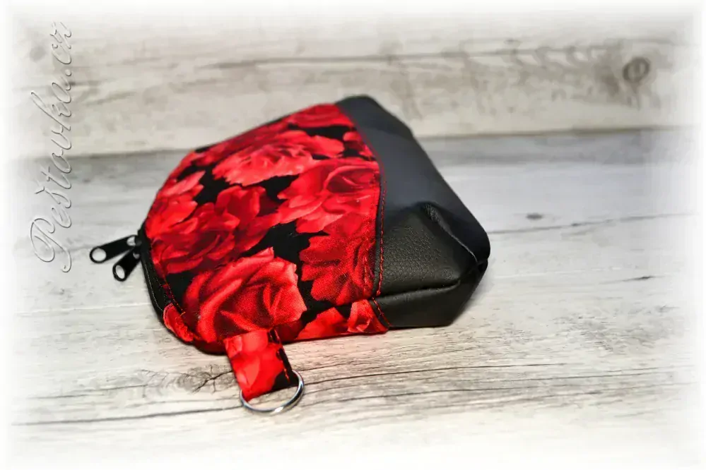 Peštovka kosmetická taštička CLEMATIS *Růže*