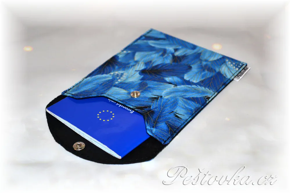 Peštovka - obal na očkovák - kapsička *Packed Fea*