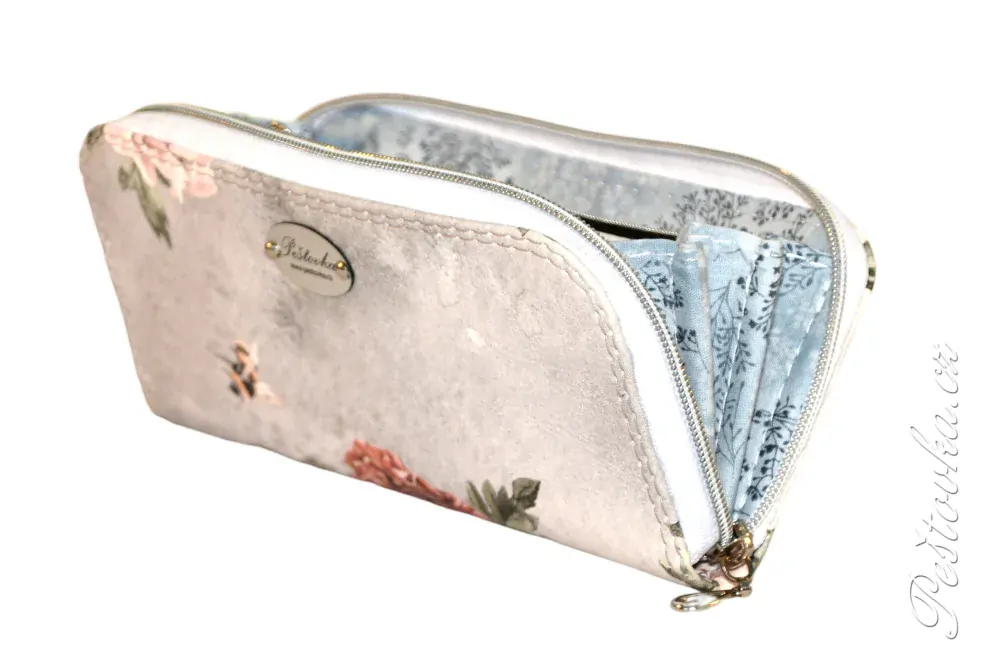 Peštovka Zipová peněženka *Vintage flowers*